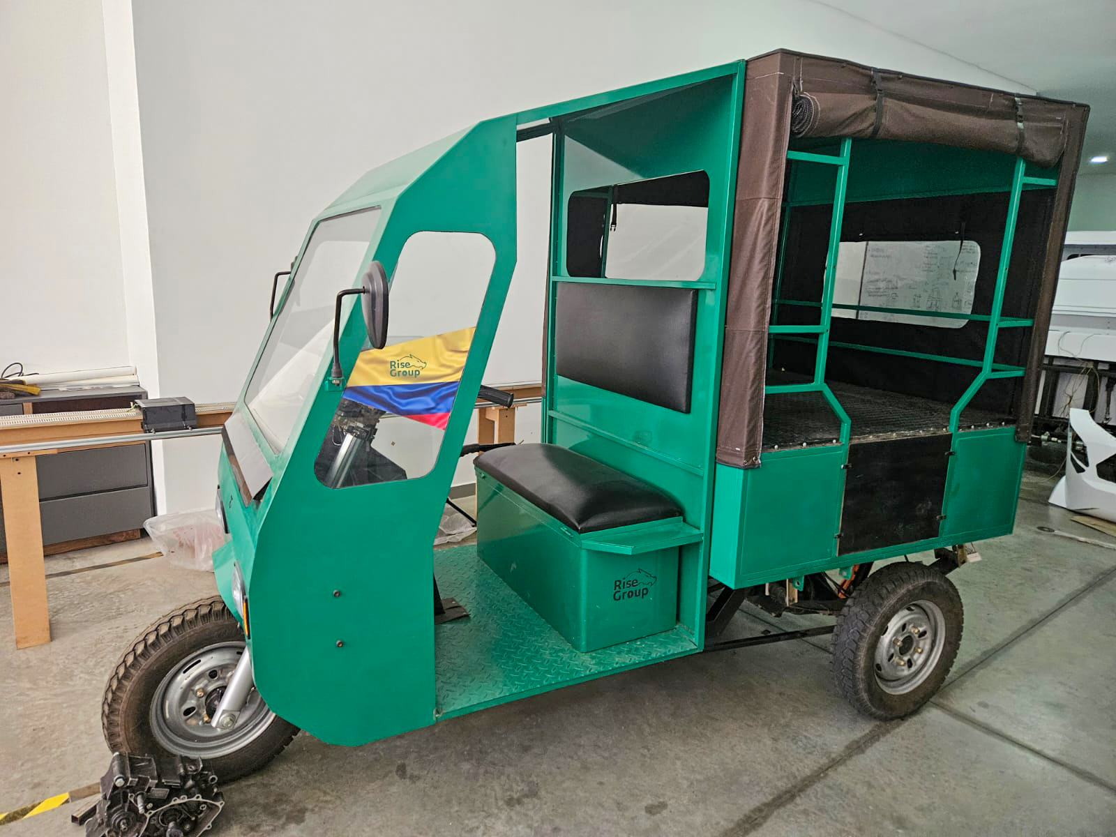 Camión Eléctrico Mini Vista 2